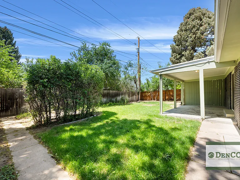 1659 S Kearney St — Photo 21