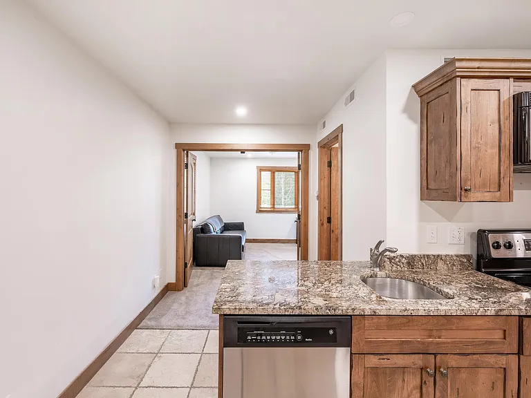 2260 Park Ave #9 — Photo 6