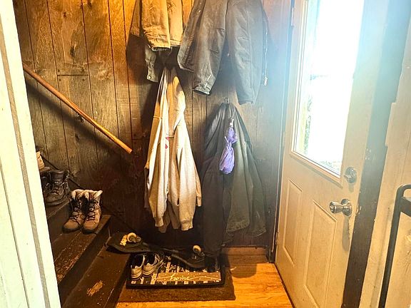 2nd image of 1919 Butler Ave