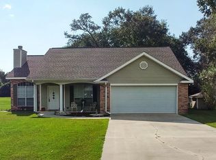 33 Ridge Crest Dr, Picayune, MS 39466