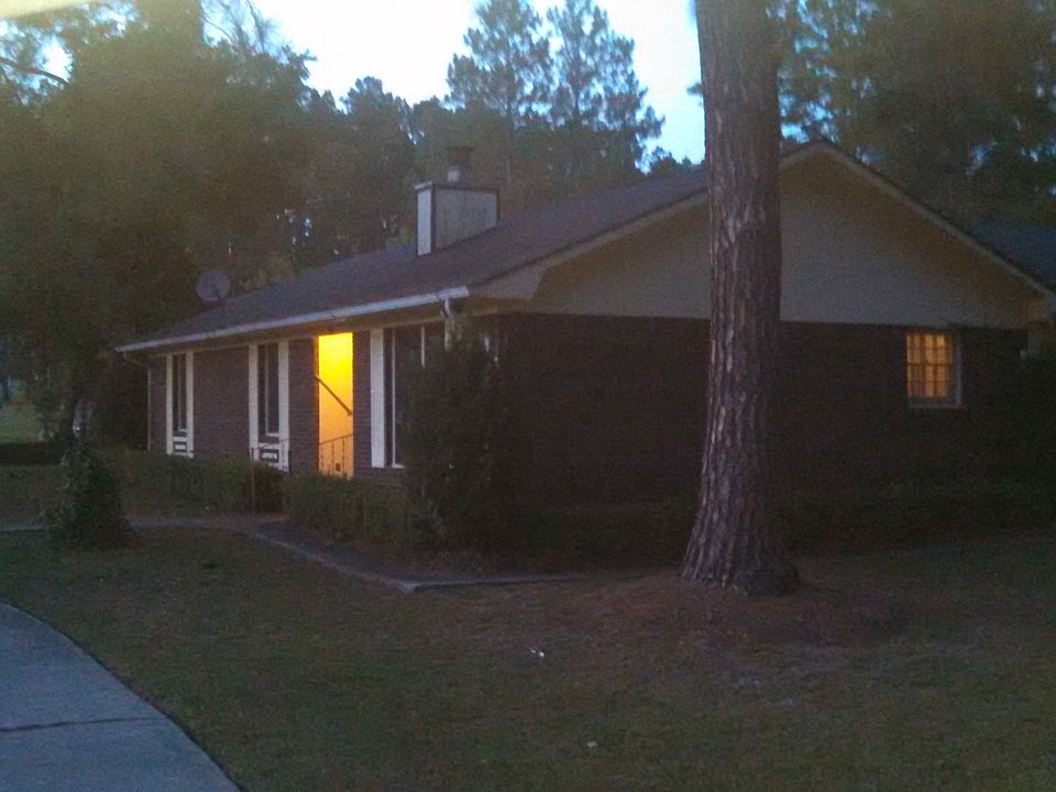 1st image of 600 McDonald Ave N