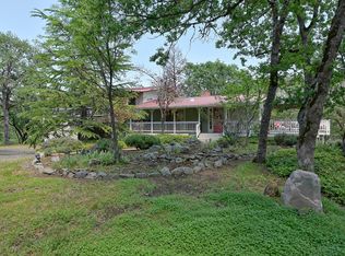 138 Kanaka Flats Rd, Jacksonville, OR 97530