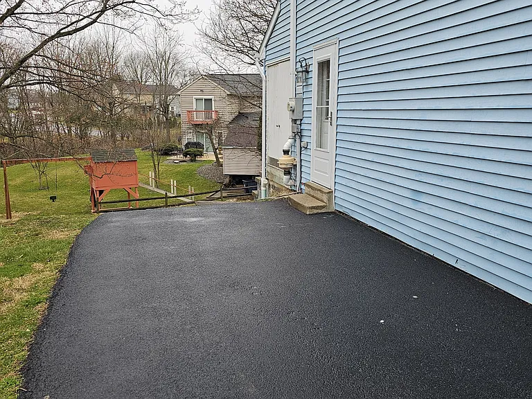 450 Garland Cir — Photo 24