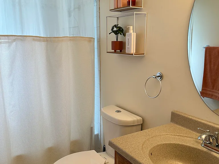 James Dr — Photo 6