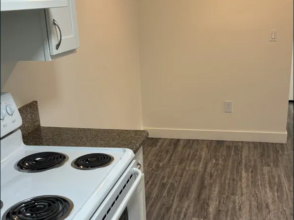 895 W Stetson Ave #305, Hemet, CA 92543