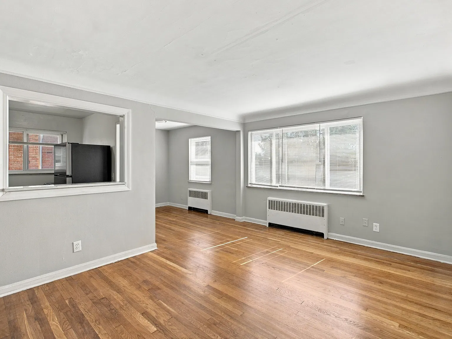 2 bed, 800 sqft, $1,250 — Photo 2