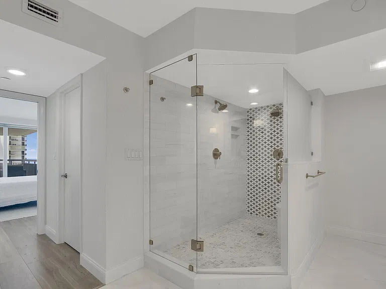 5380 N Ocean Dr #18J — Photo 40