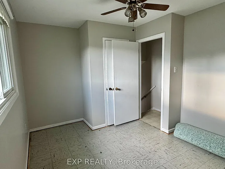 108 Katherine St — Photo 19