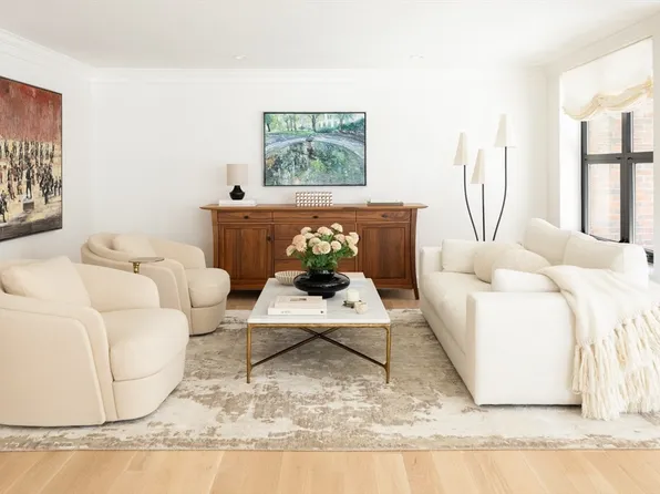 300 Boylston St Unit 907, Boston, MA 02116