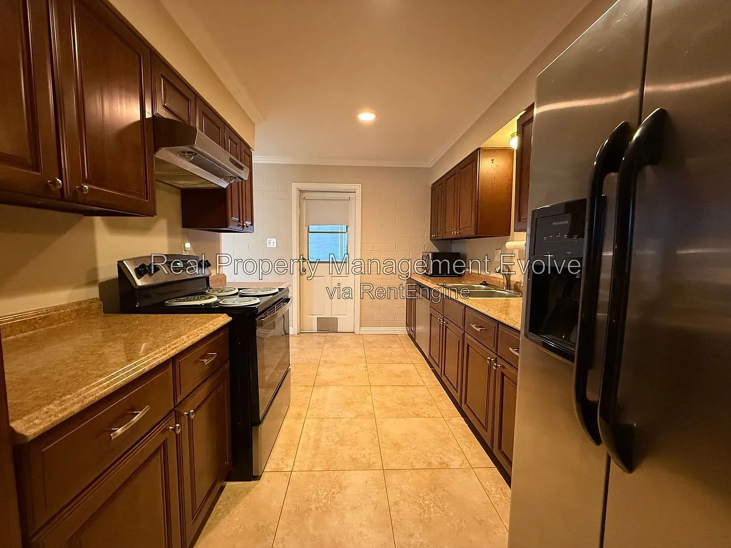 3 bed, 2.0 bath, 1485 sqft, $1,500 — Photo 4