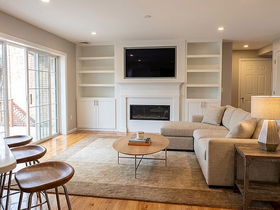 2nd image of 7 Conant Rd APT 19