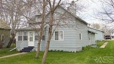 220 Elm St E, Monroe, SD, 57047