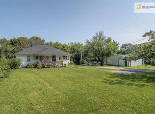 18200 E Bundschu Rd, Independence, MO 64056