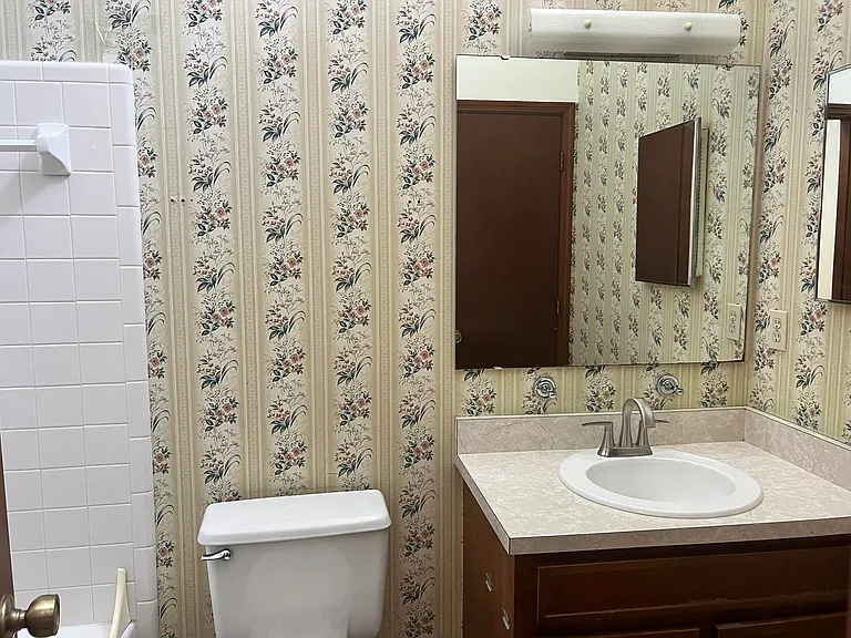 2331 Tina Dr — Photo 13