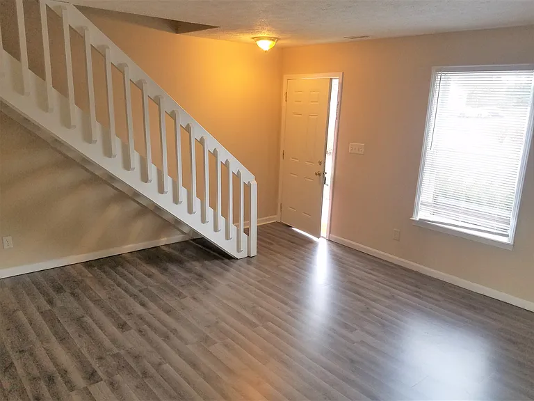 601 Wooddale Ter #609-A — Photo 2