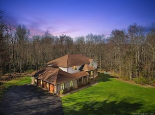 593 Park Road Ext, Middlebury, CT 06762