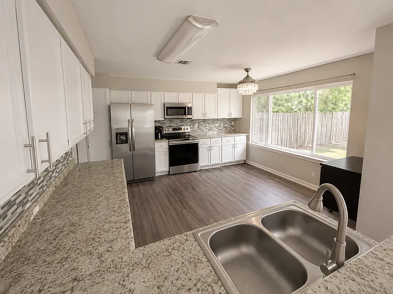 1836 Haviland Dr — Photo 7