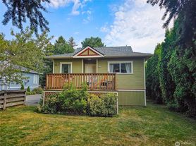 526 Myrtle St, La Conner, WA