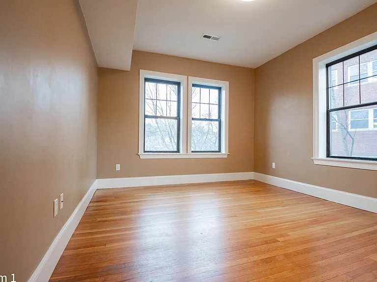 1588 Beacon St #D2 — Photo 14