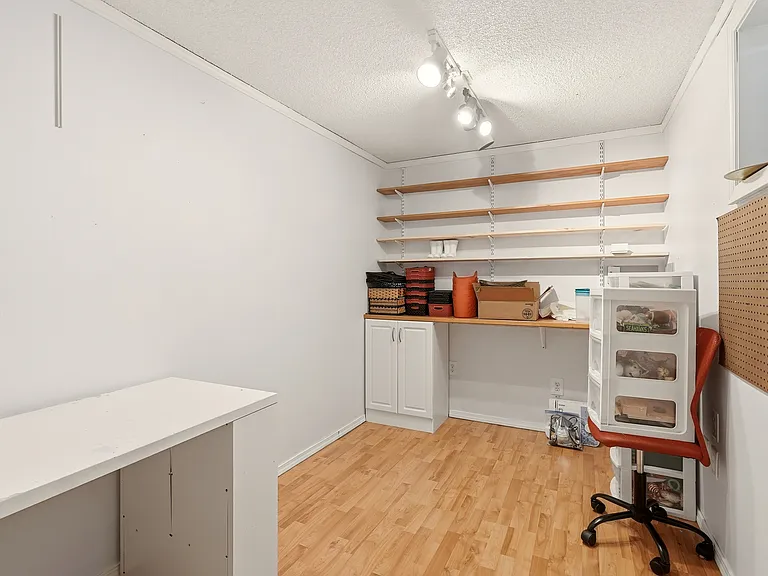 bonus downstairs room can be office, craft room etc.