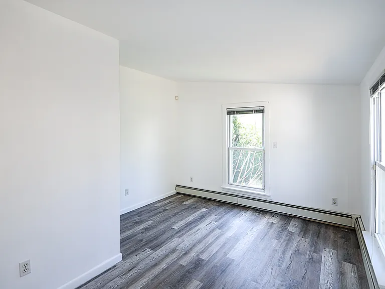 237 Fulton St — Photo 22