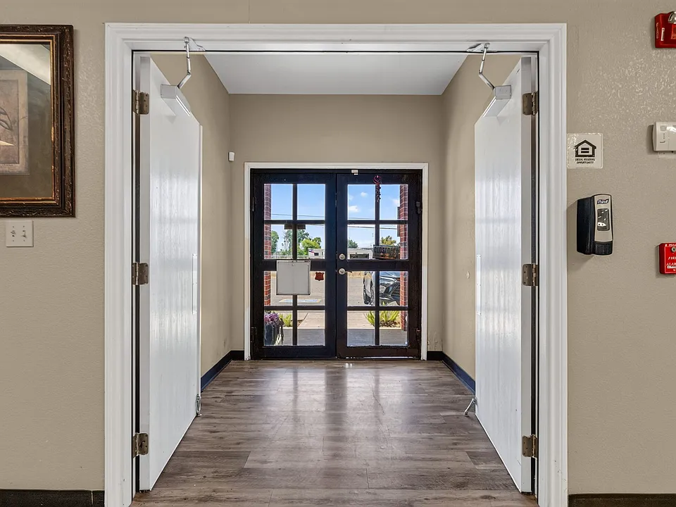 Sun Meadow Apartments