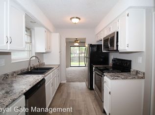 10722 W 88th Ter, Overland Park, KS 66214