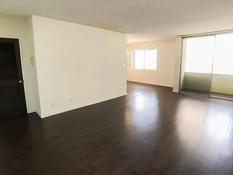 8630 Burton Way #303 — Photo 6