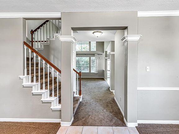 4th image of 6814 Cranbrook Square Ct