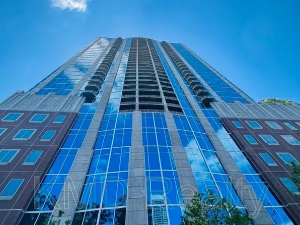 210 N Church St, Charlotte, NC