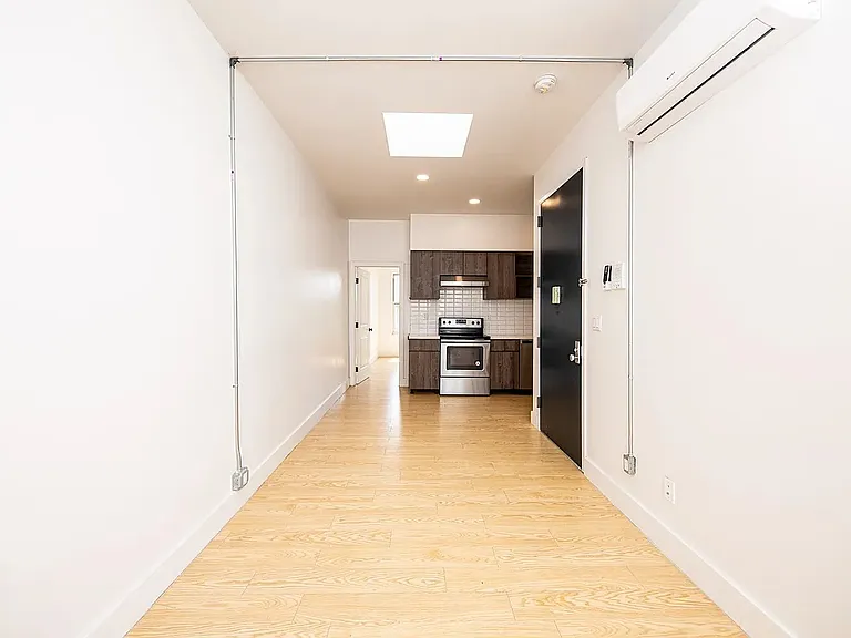 202 Knickerbocker Ave #3L — Photo 9