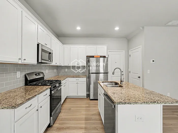 302 S Fortune Way — Photo 6