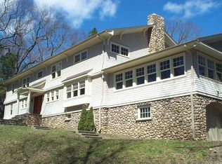 4 Antler Pine Rd, Sandy Hook, CT 06482
