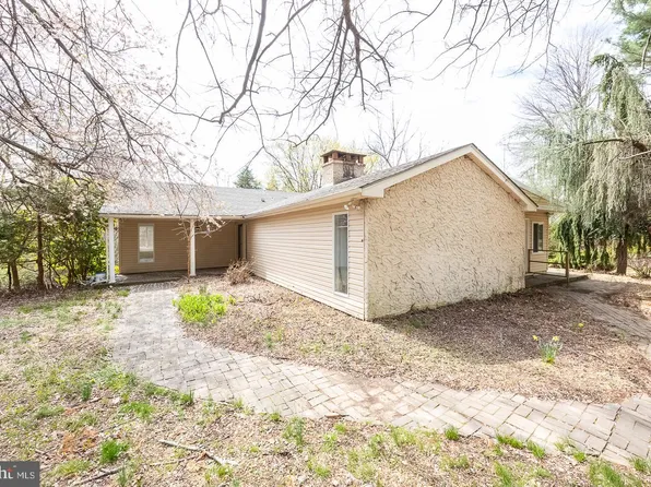 312 Larchwood Rd, West Chester, PA 19382