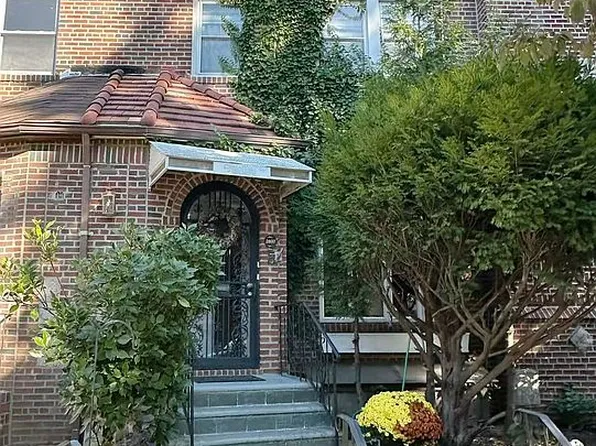 28-07 172nd St #Sfr, Flushing, NY 11358