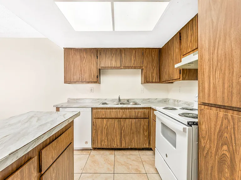 5309 W Cheyenne Ave — Photo 28