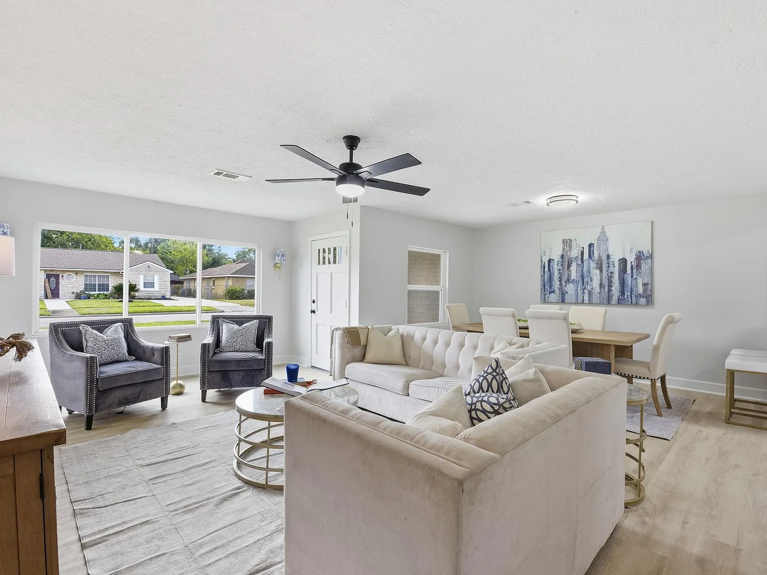 4 bed, 2.0 bath, 1666 sqft, $2,500 — Photo 2
