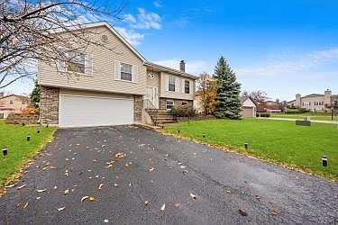 3rd image of 19847 S Skye Dr