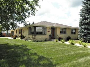 1700 Arden Pl, Joliet, IL 60435