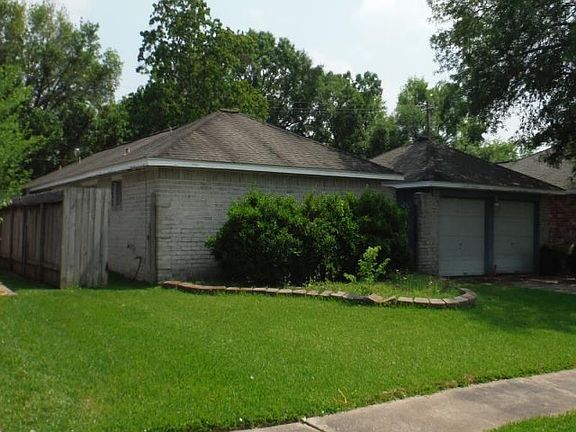 3rd image of 5323 Royal Pkwy
