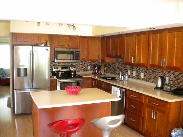 1st image of 4668 Glenmawr Ave