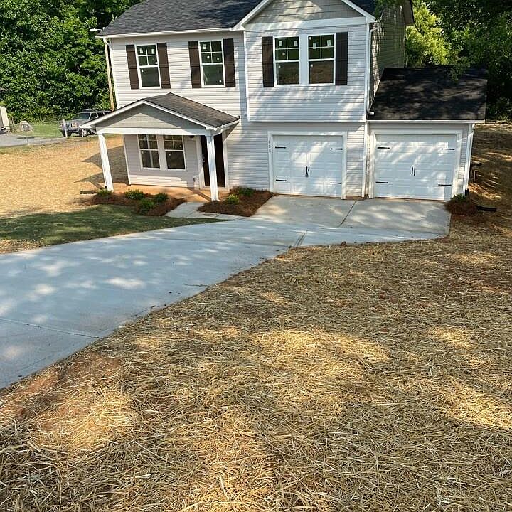 1st image of 608 Phenix St