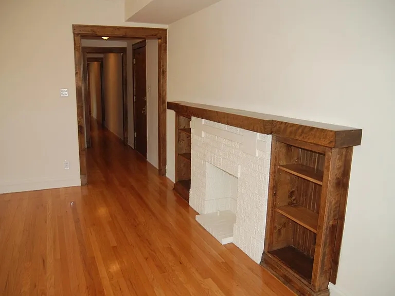 1535 West Addison — Photo 39
