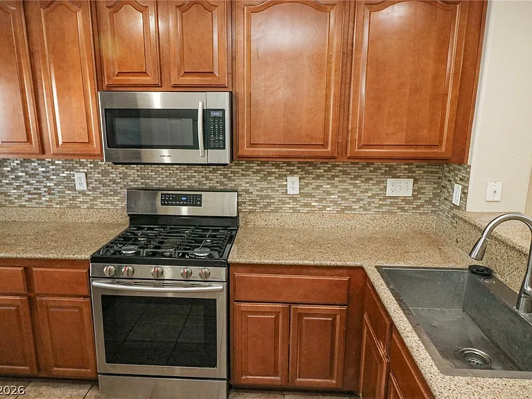 7252 High Cascade Ave — Photo 4