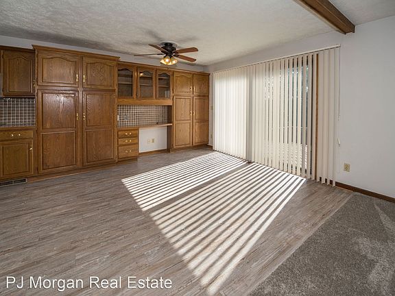 5th image of 12266 Charles St