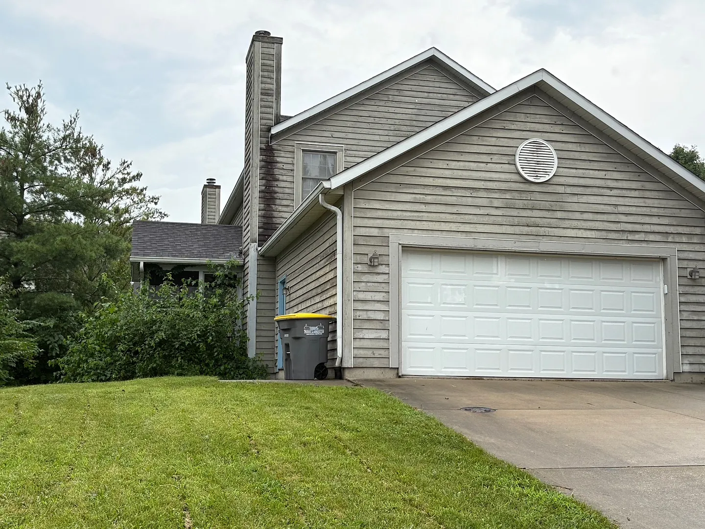 1715 Ashbury Ct photo 1