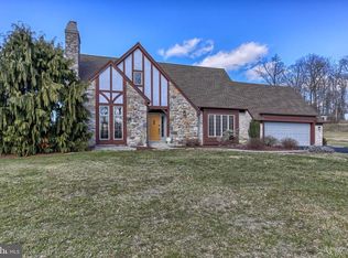 15 Villa Vista Ave, Hanover, PA 17331