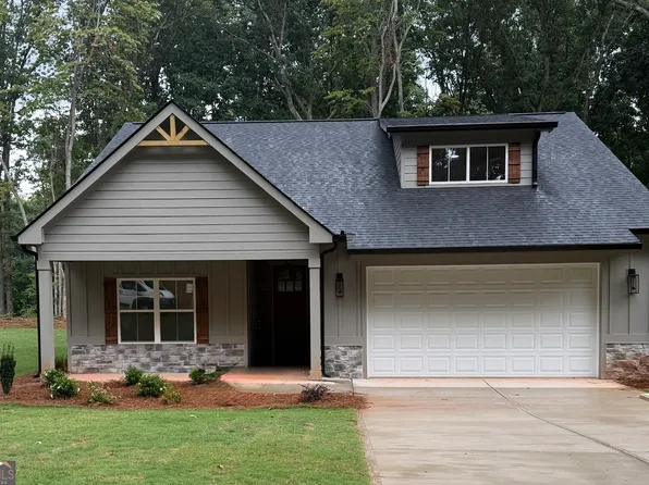 61 Hazel Ln, Bremen, GA 30110
