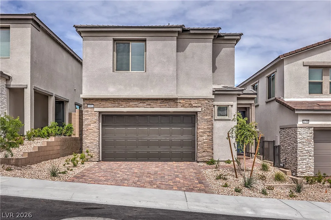 4 bed, 4.0 bath, 2405 sqft, $3,200 — Photo 1