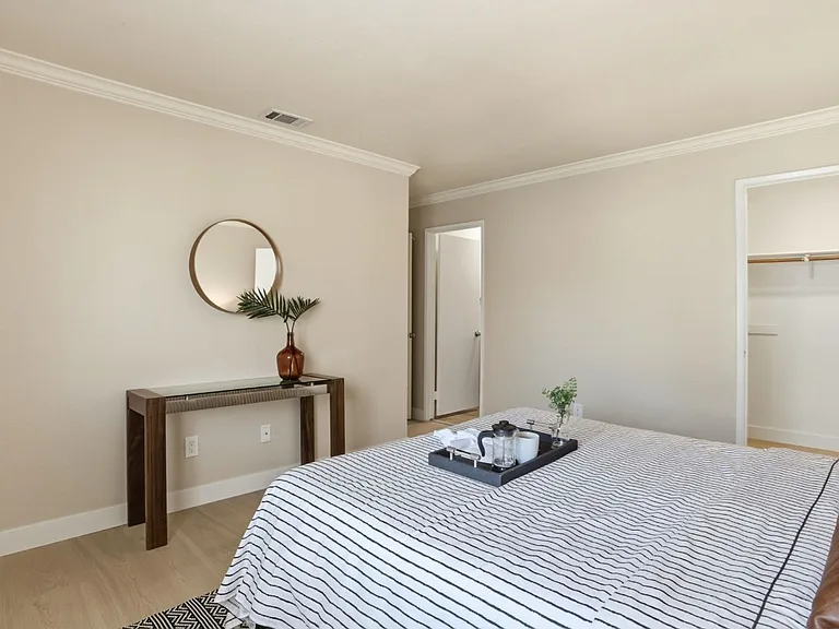540 Groth Pl — Photo 13